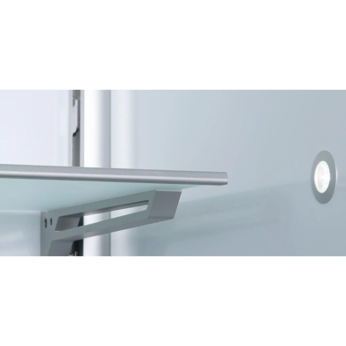 Bertazzoni Tout réfrigérateur intégré de 30 po, 17,4 pi cu avec éclairage DEL REF30RCPIXL/23 - Image 4