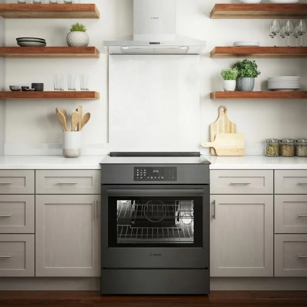Bosch Cuisinière à induction coulissante de 30 pouces avec convection européenne authentique HII8047C - Image 2