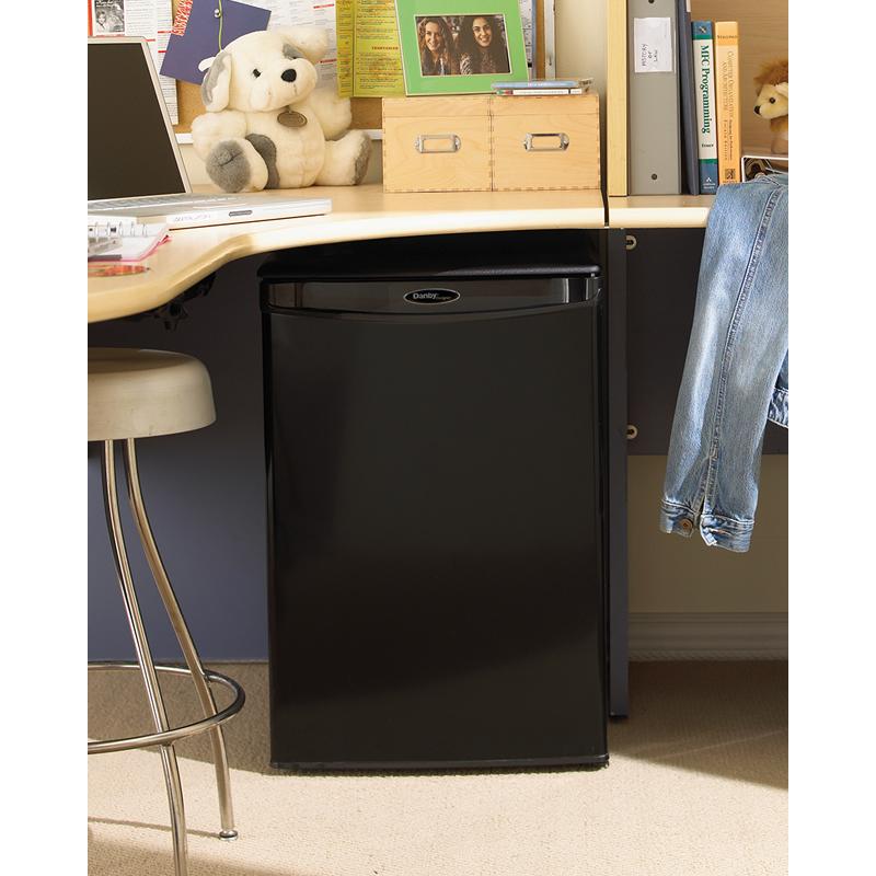 Danby Réfrigérateur compact de 18 po, 2,6 pi cu DAR026A1BDD - Image 5