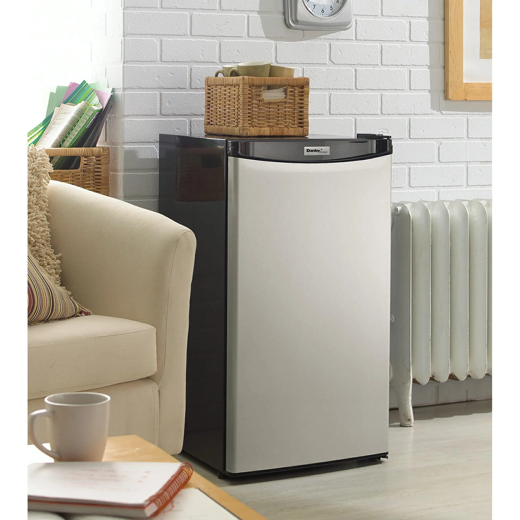 Danby Réfrigérateur compact de 18 po, 3.2 pi cu DCR032A2BSLDD - Image 10