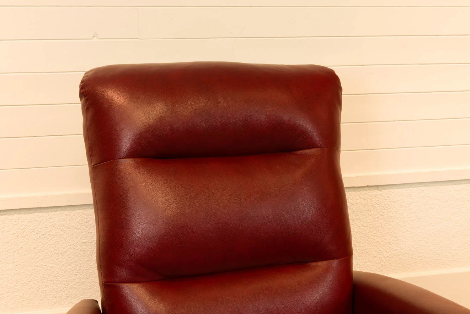 Fauteuil Inclinable - VENTE FINALE - MODÈLE DE PLANCHER ST-HYACINTHE - VENDU TEL QUEL - Image 3