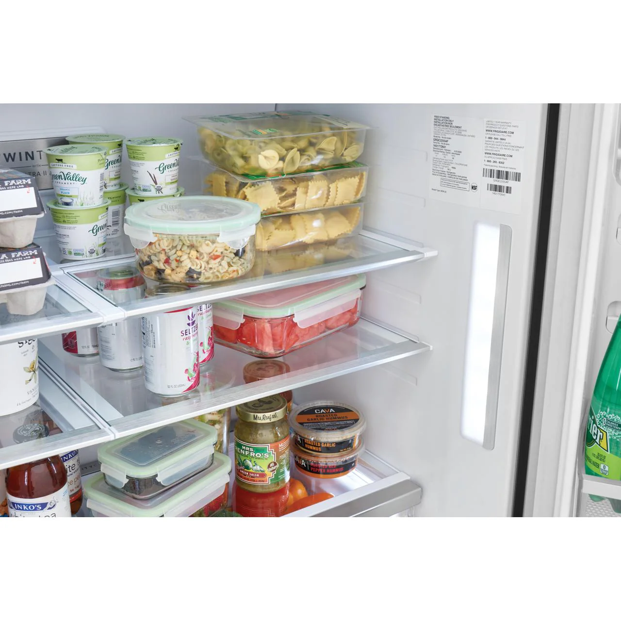 Frigidaire Gallery Réfrigérateur quatre portes avec porte à deux battants à profondeur de comptoir de 36 pouces, 21,5 pi. cu. avec machine à glaçons GRQC2255BF - Image 17