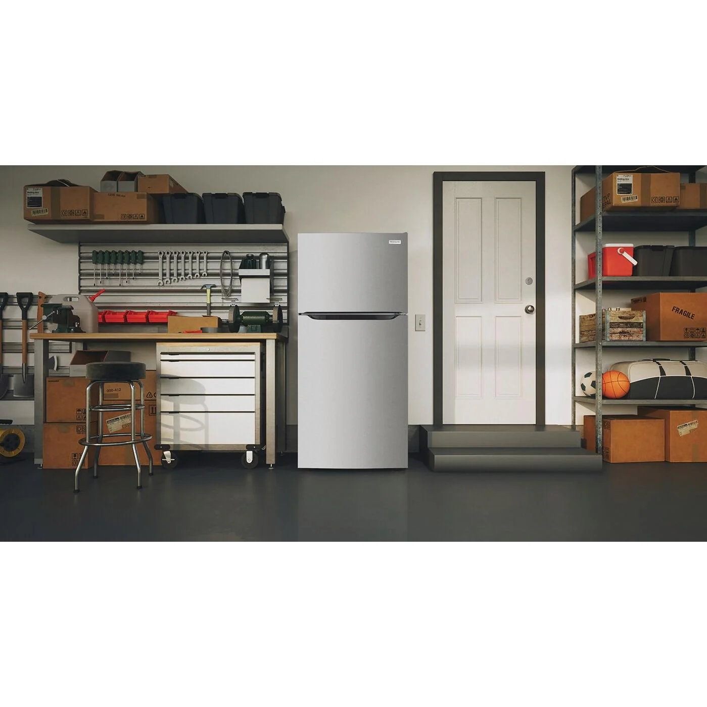 Frigidaire RĂ©frigĂ©rateur autoportant Ă congĂ©lateur supĂ©rieur prĂȘt pour le garage de 30 pouces, 18 pi. cu. FRTE1835AV - Image 9