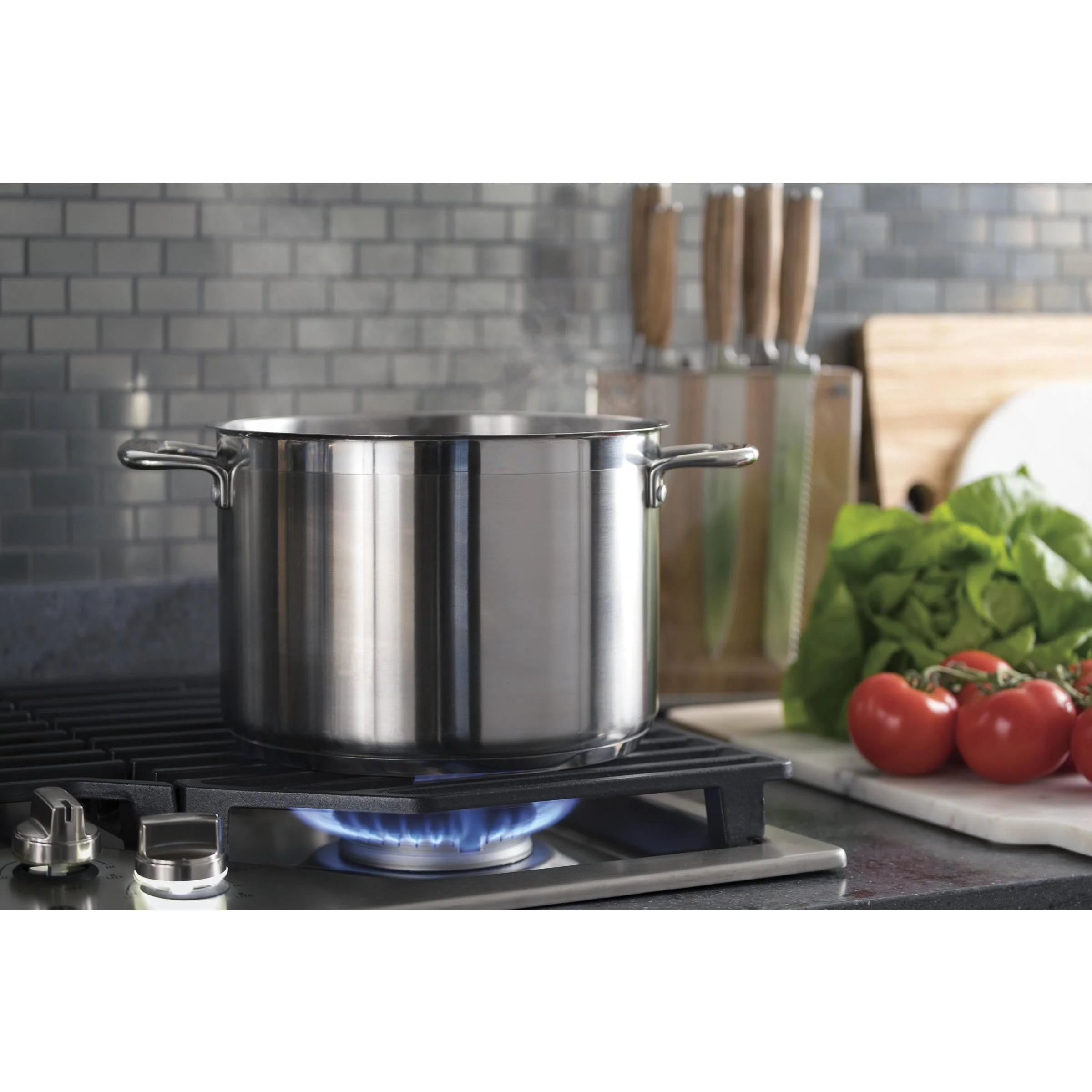 GE Profile Table de cuisson encastrée à gaz de 36 po PGP9036SLSS - Image 4