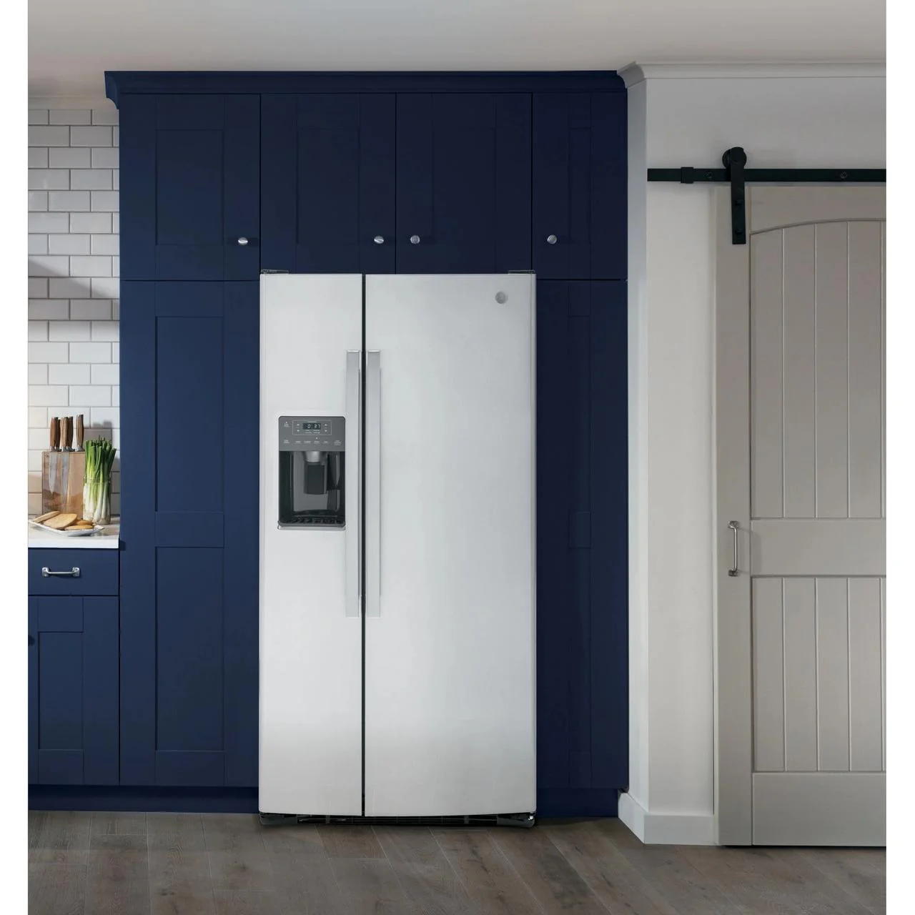 GE Réfrigérateur cÎte à cÎte de 33 pouces, 23 pi cu avec distributeur d'eau et de glace GSS23GYPFS - Image 8