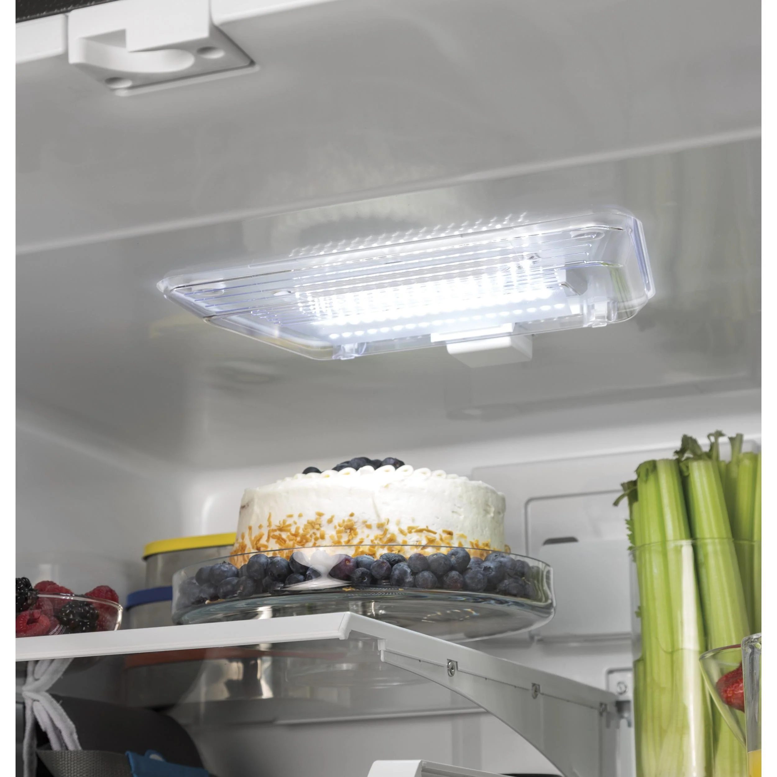 GE Réfrigérateur trois portes avec porte à deux battants à profondeur de comptoir de 33 avec - Image 27