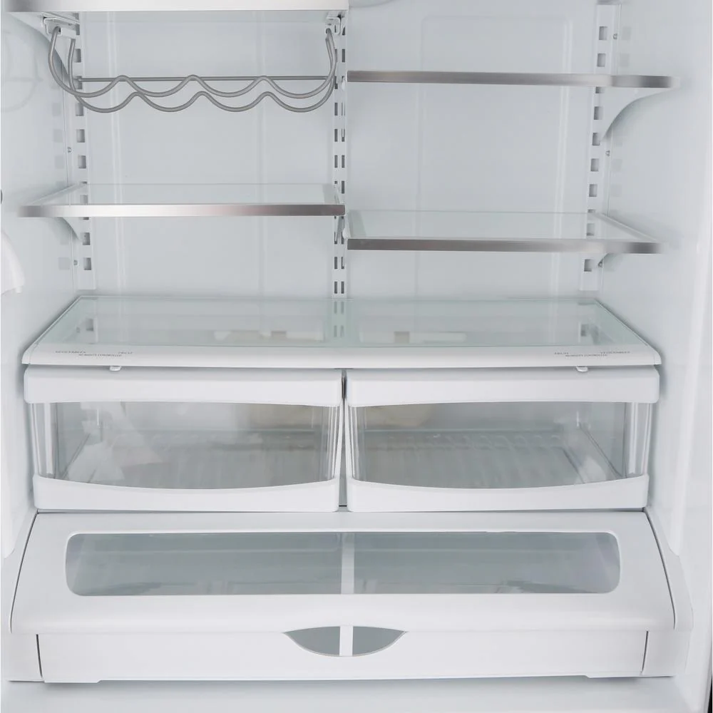 Germain Larivière Réfrigérateur trois portes avec porte à deux battants de 36 po, 20 pi cu avec distributeur d'eau interne KitchenAid KRFC300EBS- Vente finale - Boite ouverte- Vendu tel quel - Image 4