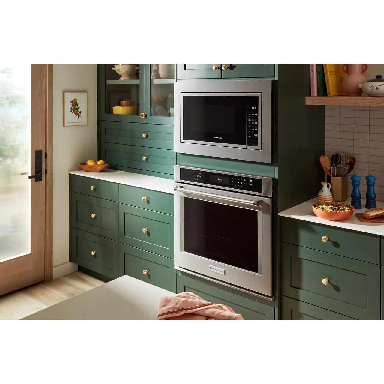 KitchenAid Four à micro-onde de comptoir de 1,6 pi. cu. YKMCS122RPS - Image 13