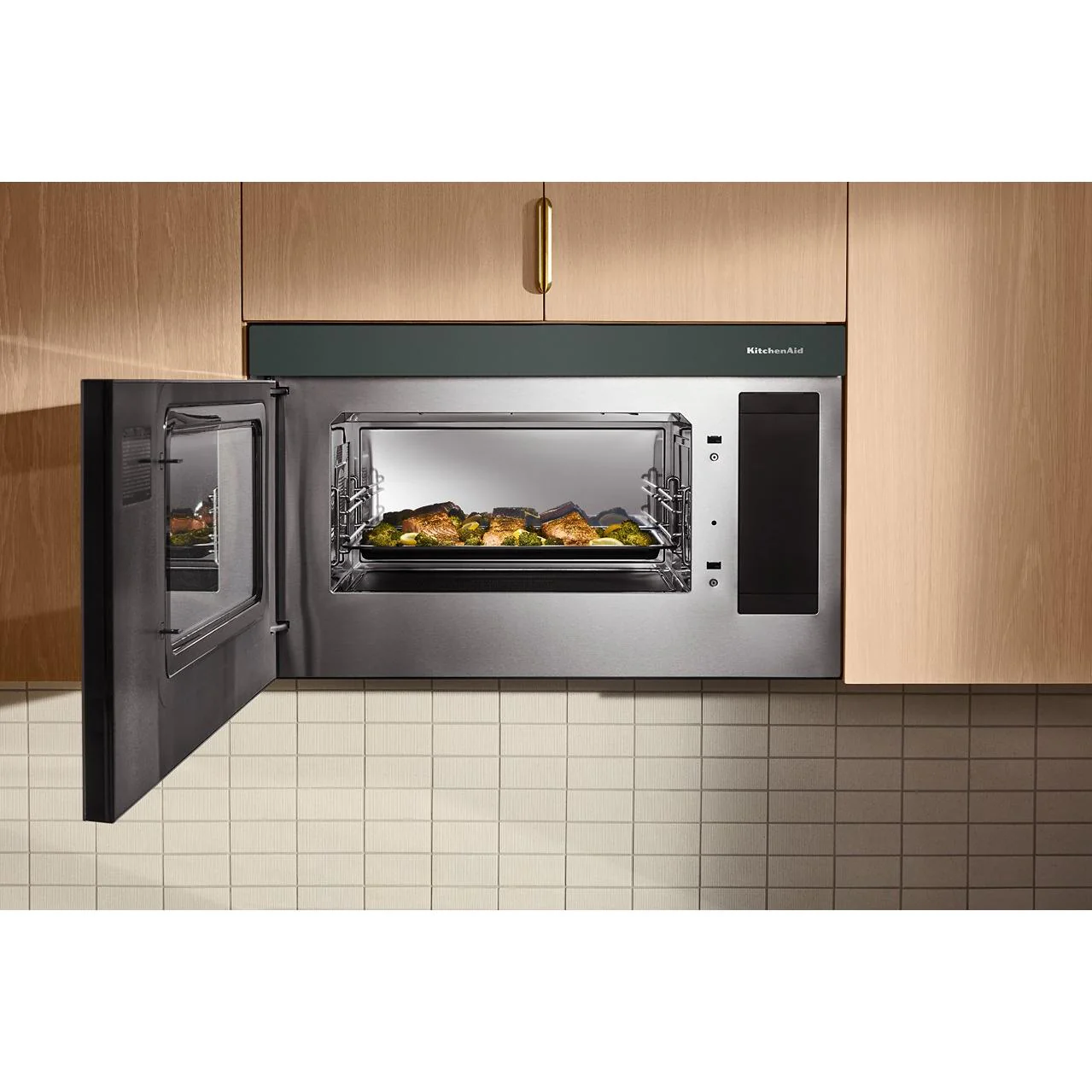 KitchenAid Four à micro-ondes à hotte intégrée de 30 pouces, 1,1 pi. cu. avec technologie Air Fry YKMMF530PPS - Image 23