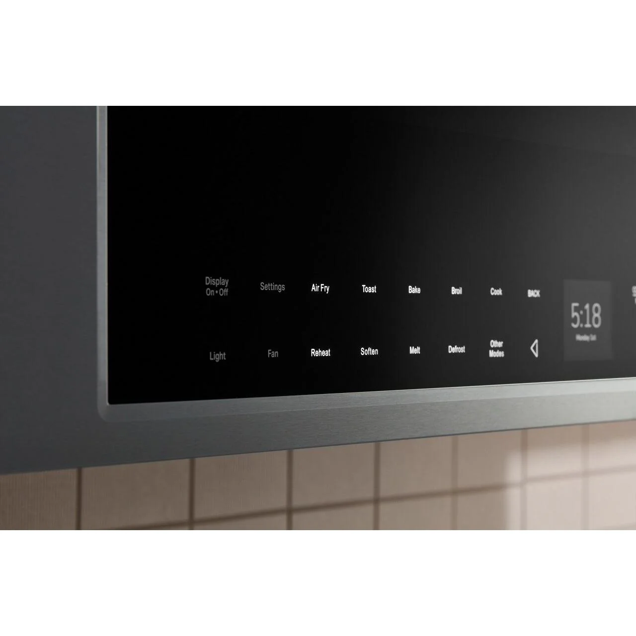 KitchenAid Four à micro-ondes à hotte intégrée de 30 pouces, 1,1 pi. cu. avec technologie Air Fry YKMMF730PPS - Image 6