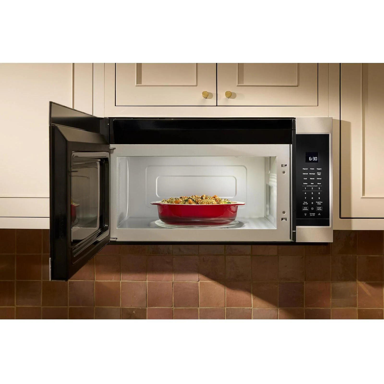 KitchenAid Four à micro-ondes à hotte intégrée de 30 pouces, 1,9 pi. cu. YKMMS130RPS - Image 12