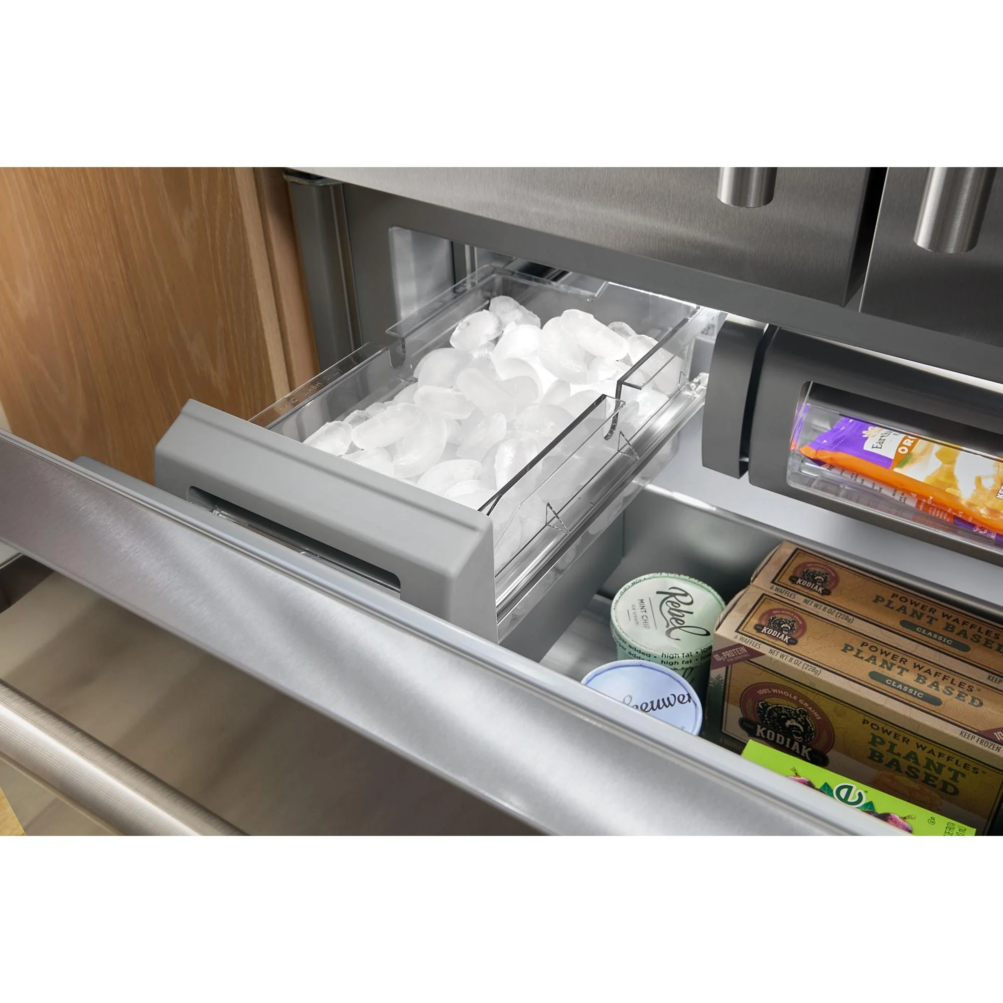KitchenAid Réfrigérateur 3 portes avec porte à deux battants intégré de 42 pouces, 24,2 pi. cu. - Image 5