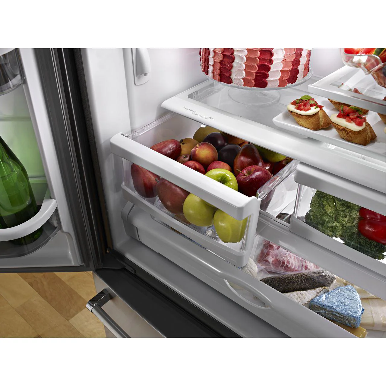 KitchenAid Réfrigérateur trois portes avec porte à deux battants amovible de 36 po., 25 pi.cu. avec système de température ExtendFresh™ Plus KRFF305ESS - Image 16