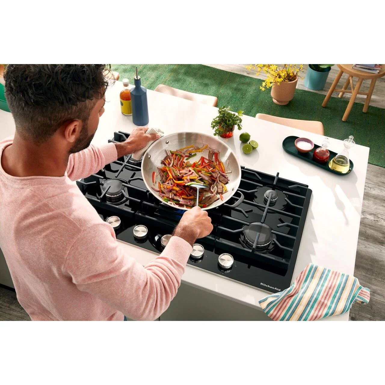 KitchenAid Table de cuisson encastrée à gaz de 36 pouces avec 5 brûleurs KCGG536PBL - Image 12