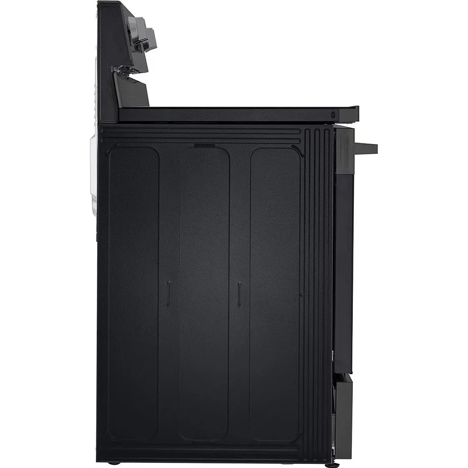 LG Cuisinière électrique intelligente de 30 pouces avec fonction Air Fry LREN6325ZE - Image 11
