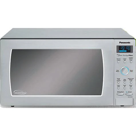 Panasonic Four à micro-ondes de comptoir de 24 po, 2 pi cu NN-SE996S