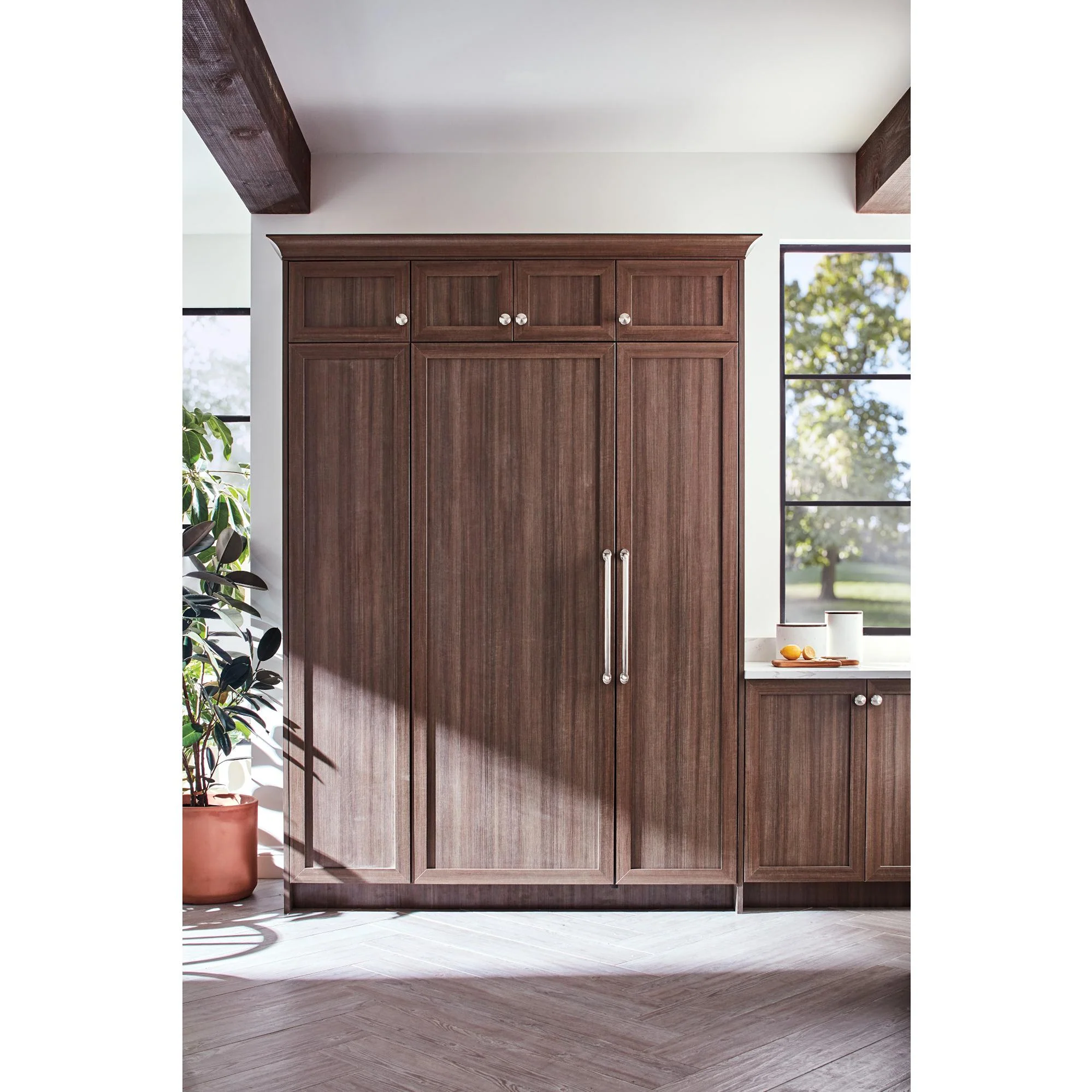 Signature Kitchen Suite Congélateur vertical de 9,6 pi.cu. avec commande SmartThinQ™ SKSCF1801P - Image 6