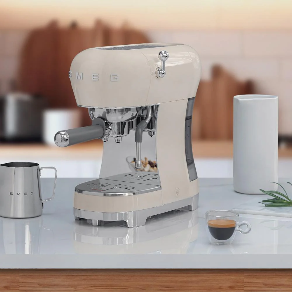 Smeg 50's Style machine espresso manuelle - Image 44