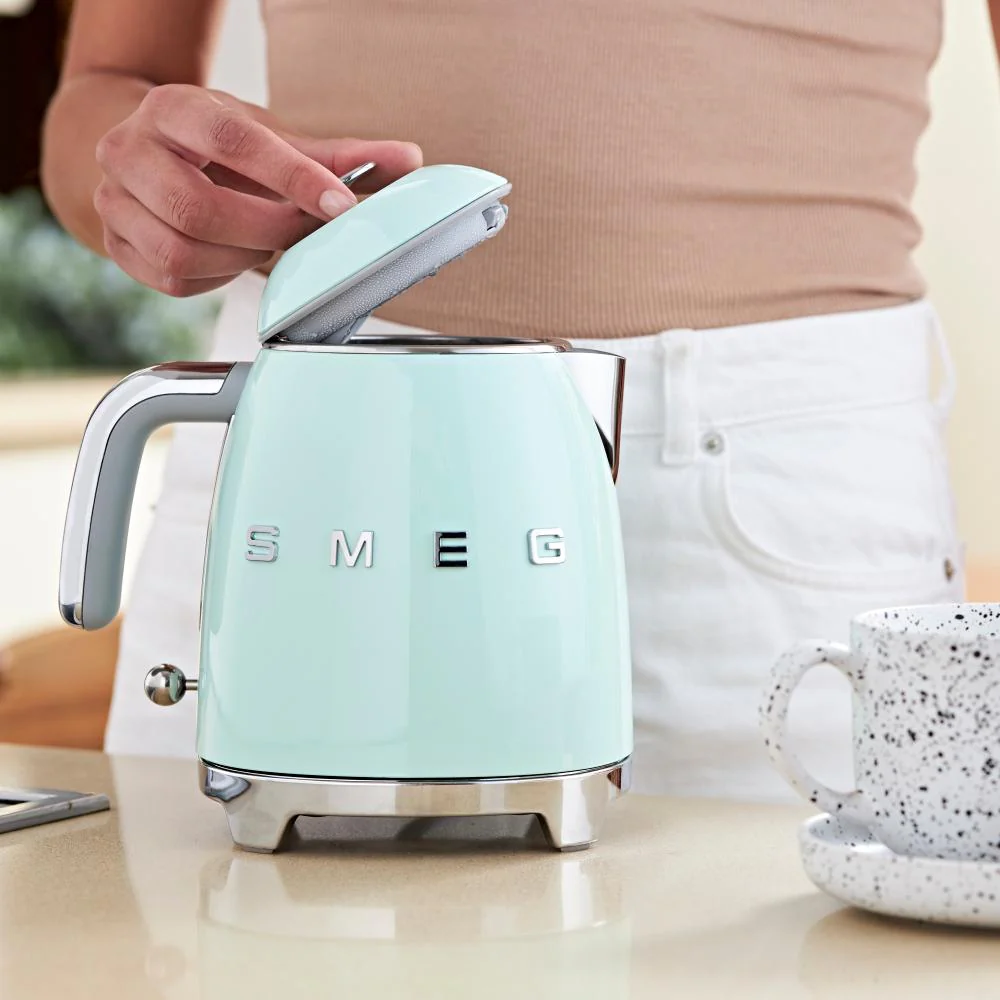 Smeg Bouilloire électrique de 0.8l KLF05PGUS - Image 2