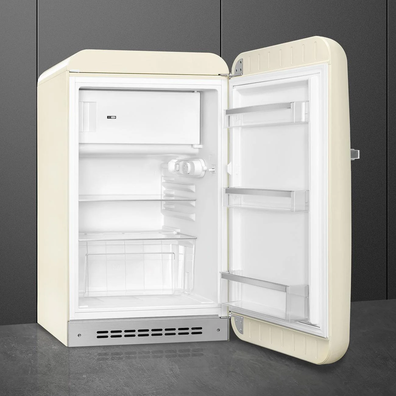 Smeg Réfrigérateur compacte de 22 po, 4.48 pi cu - Image 25