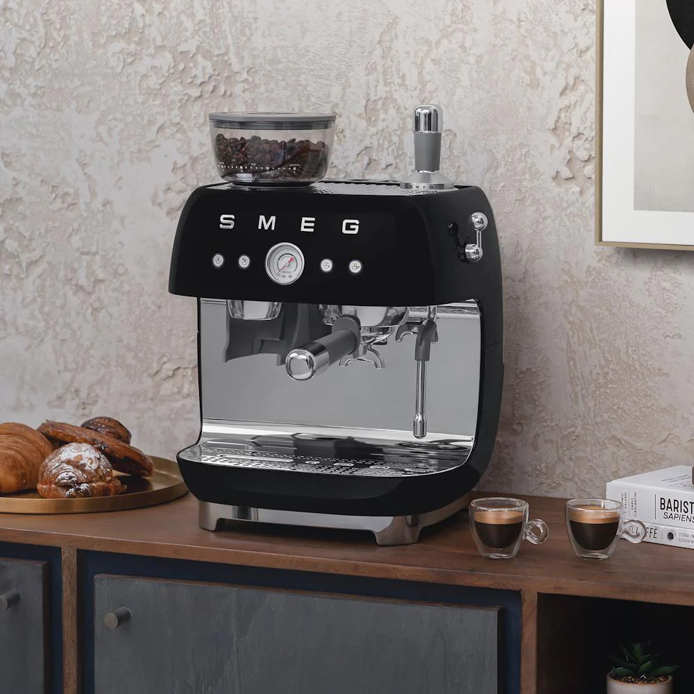 Smeg Retro-Style machine à café espresso manuelle EGF03BLUS - Image 2