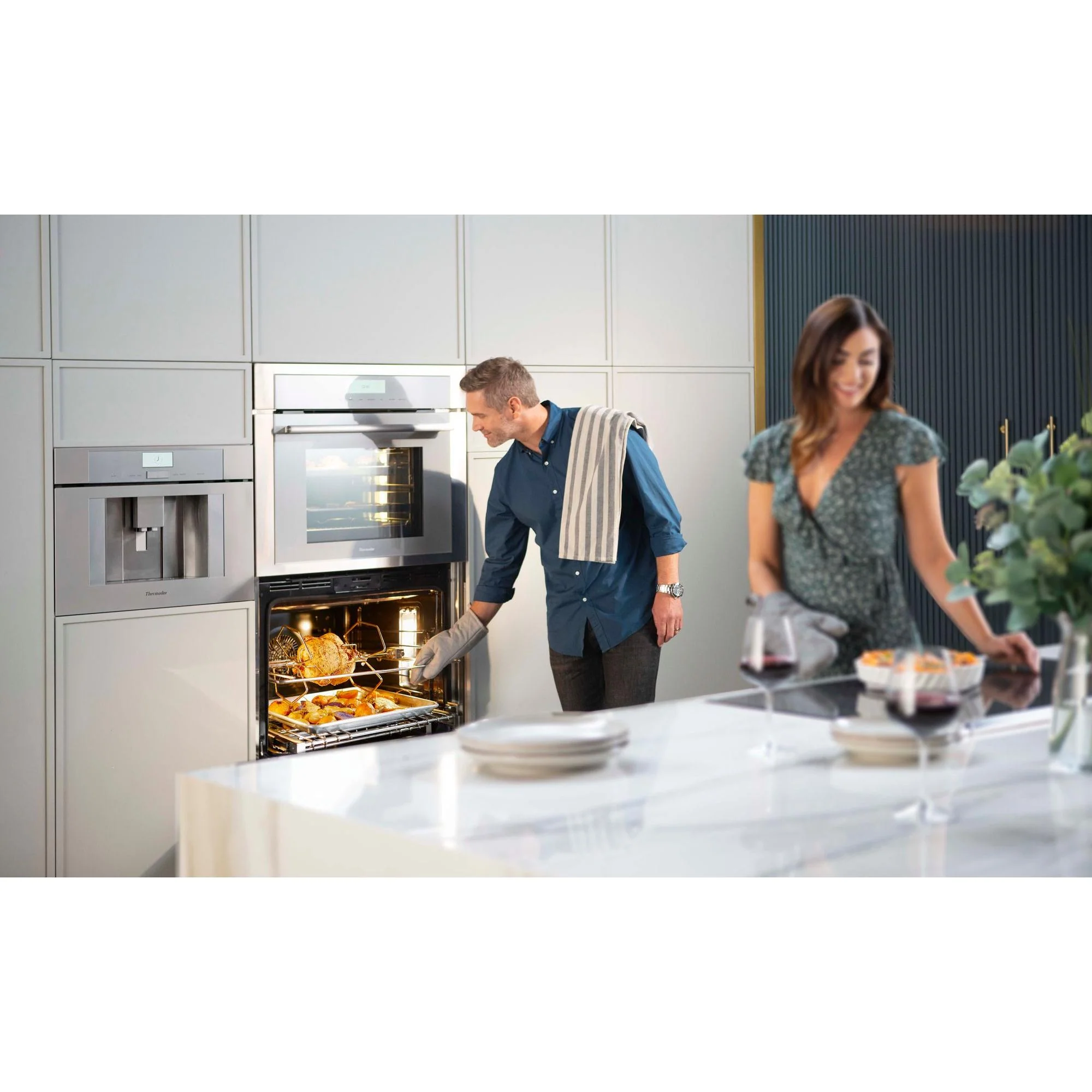 Thermador Four mural double encastré de 30 po, 9,4 pi cu avec EasyCook® ME302WS - Image 7
