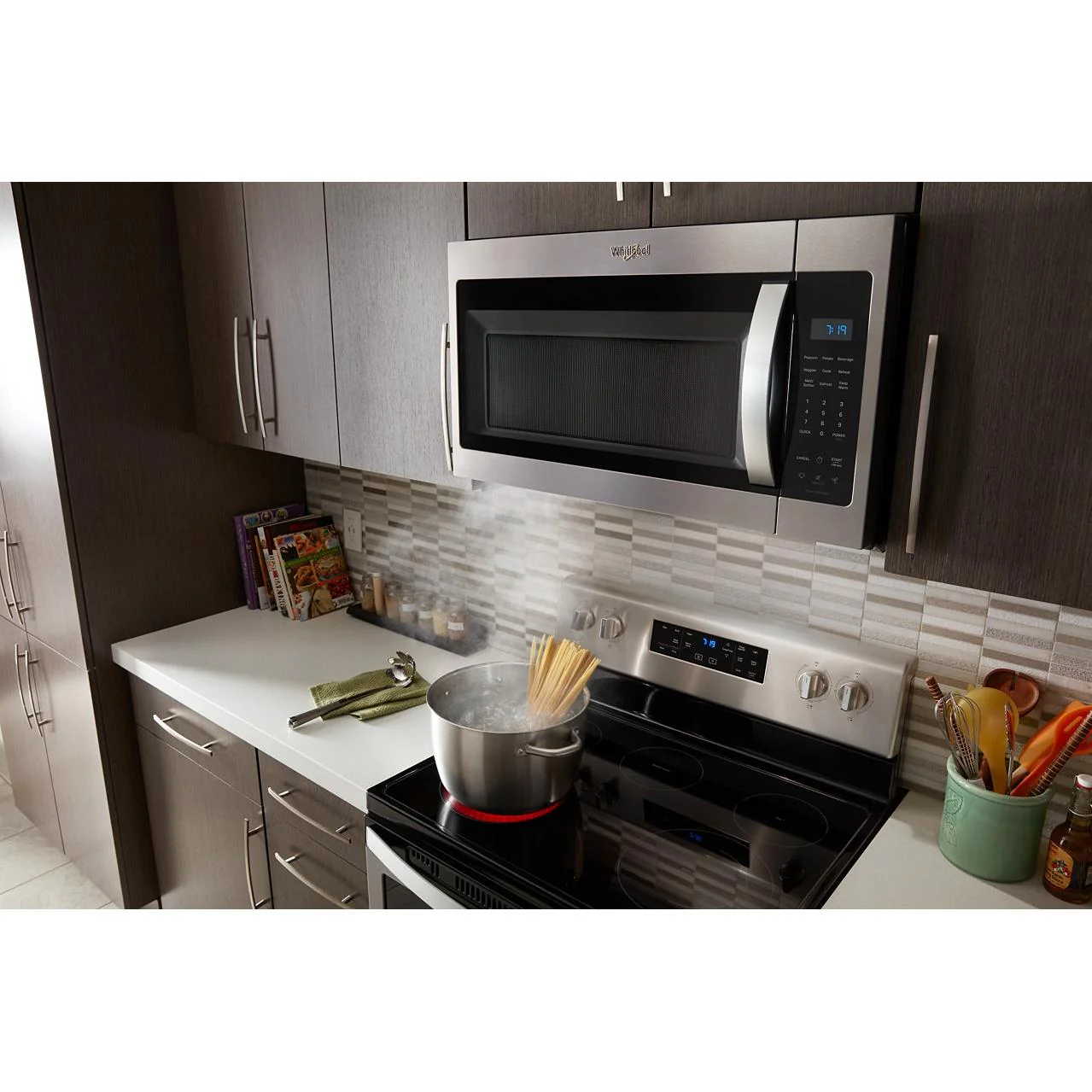 Whirlpool Four à micro-ondes à hotte intégrée YWMMS3230SB - Image 10