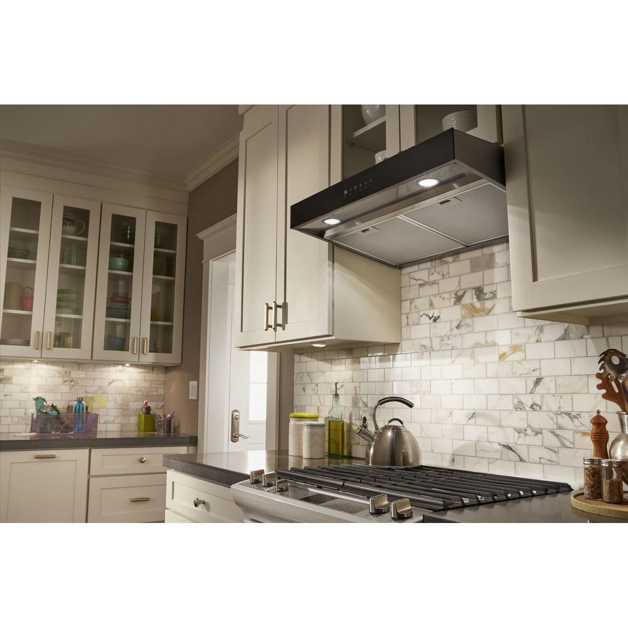Whirlpool Hotte de cuisinière sous cabinet de 30 po WVU57UC0FS - Image 6
